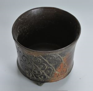 Image of Small Tripod Vessel with Curl Motif