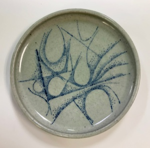 Image of Plate  (grey with Diller dots)